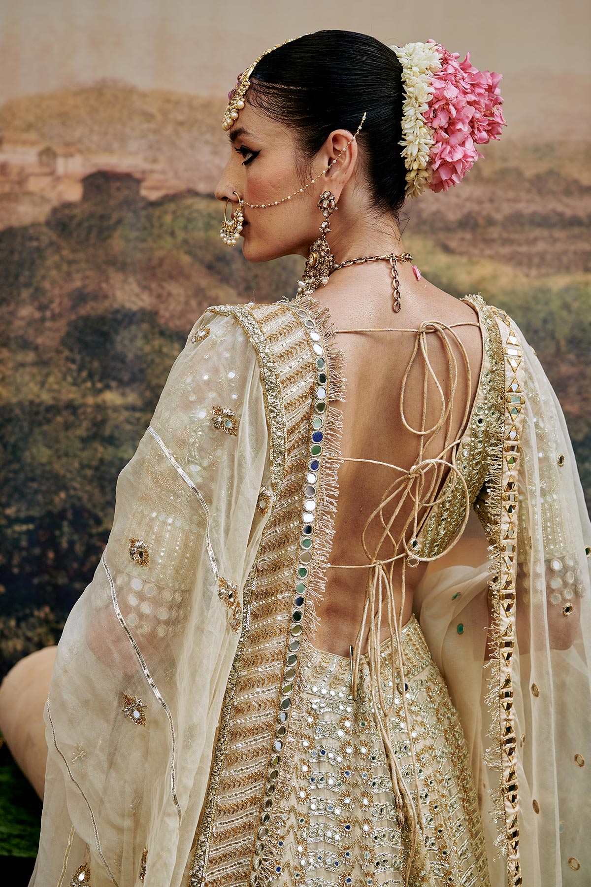 Shvet Afsana Lehenga with Single Dupatta