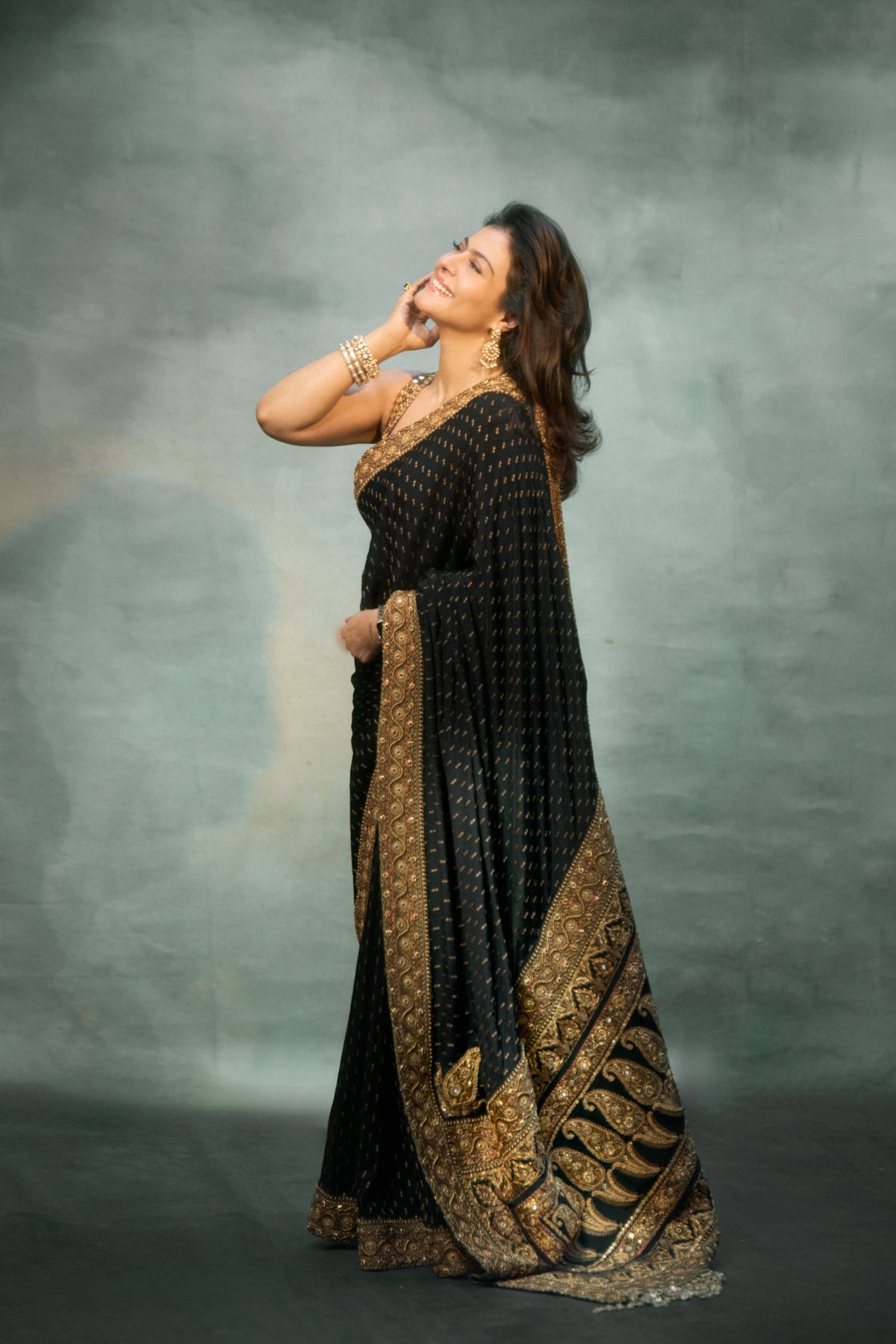 Kajol in Chandini Saree Set