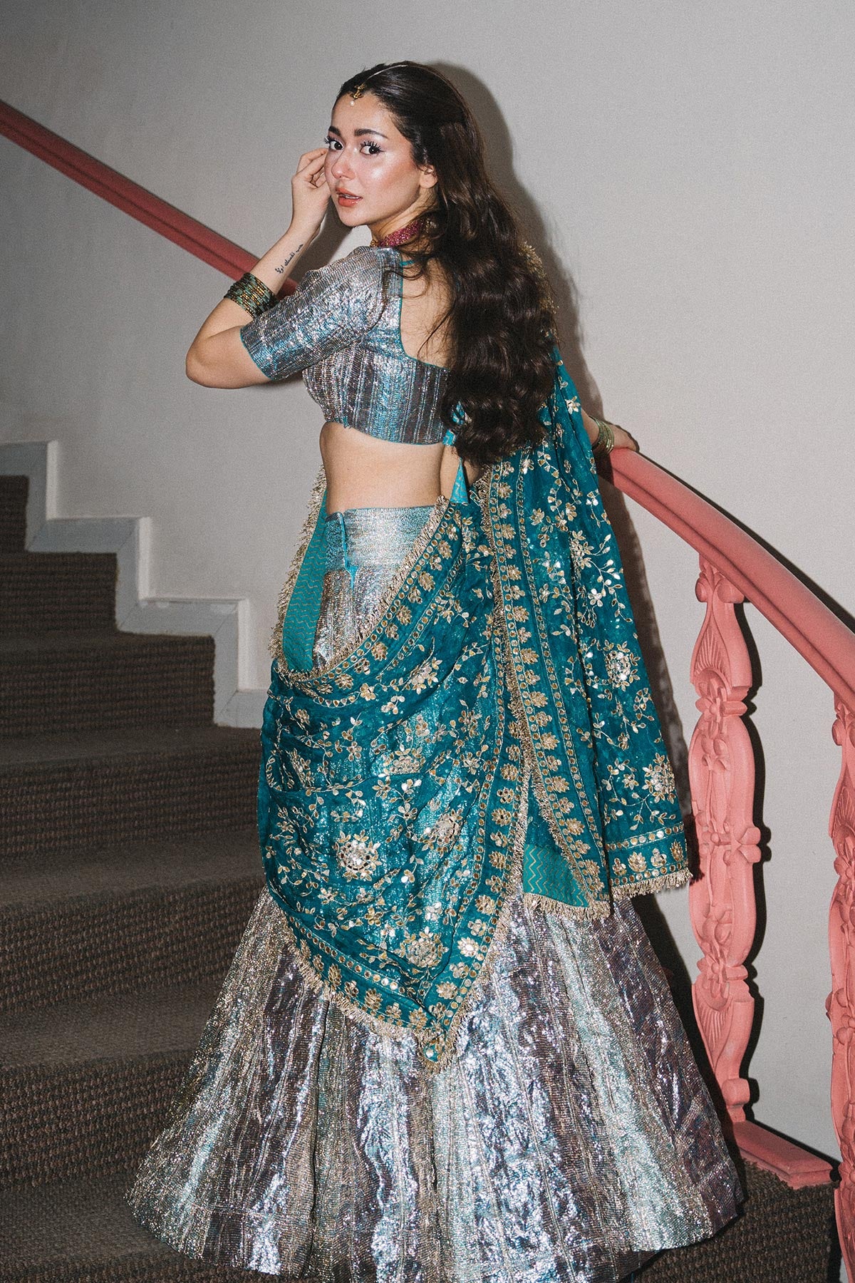 Aasmani Lampi Lehenga