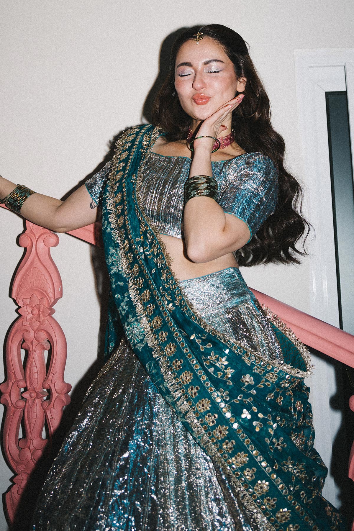 Aasmani Lampi Lehenga