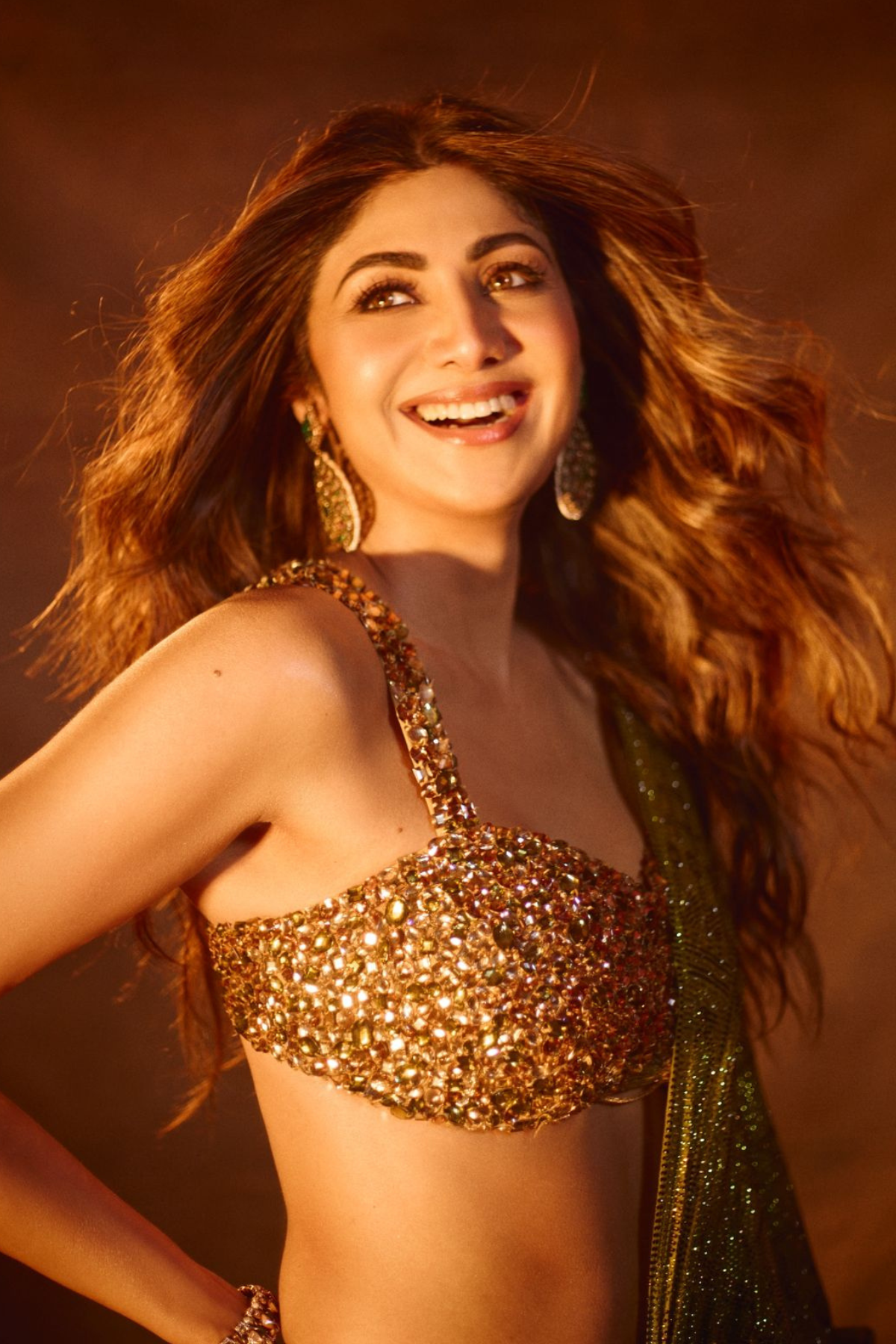 Shilpa Shetty Kundra in Tiaa Saree Set