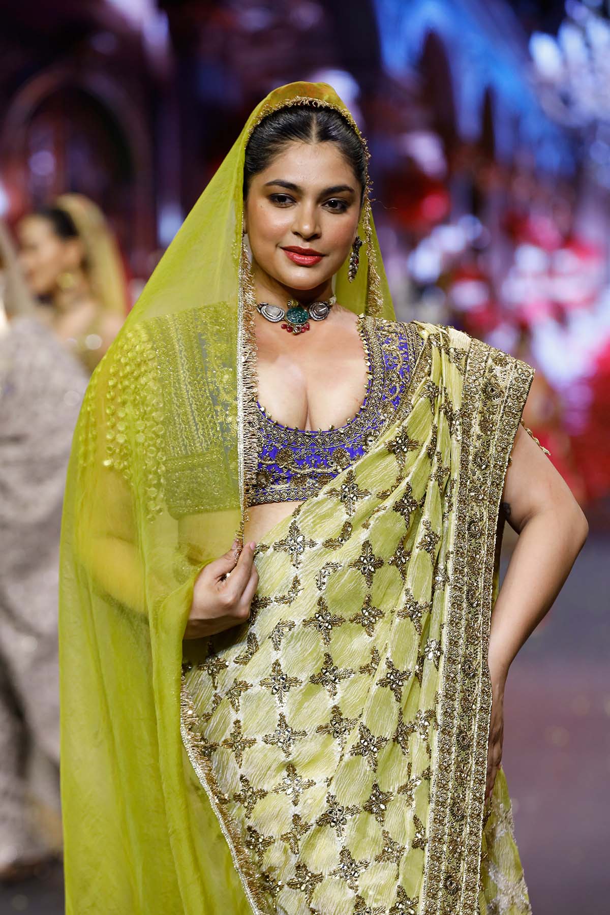 Neelkanthi Noor Saree Set