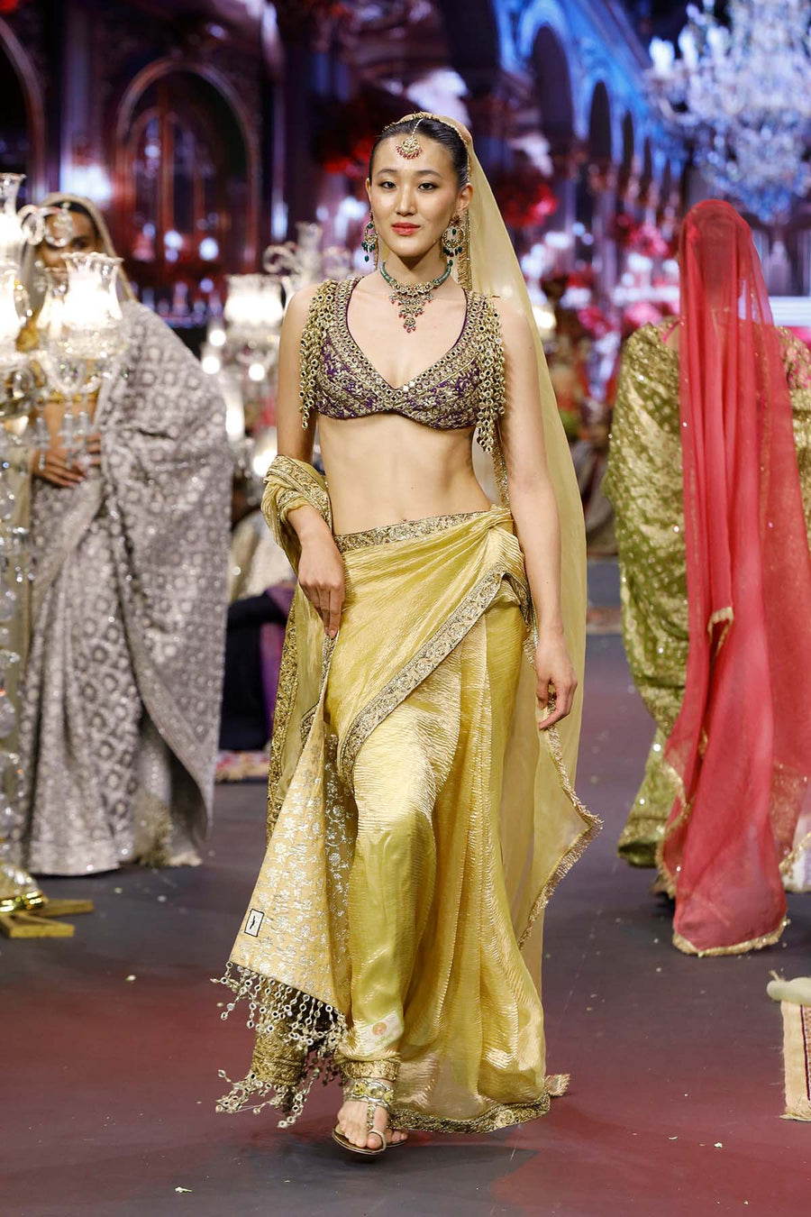 Pehrang Saree Set