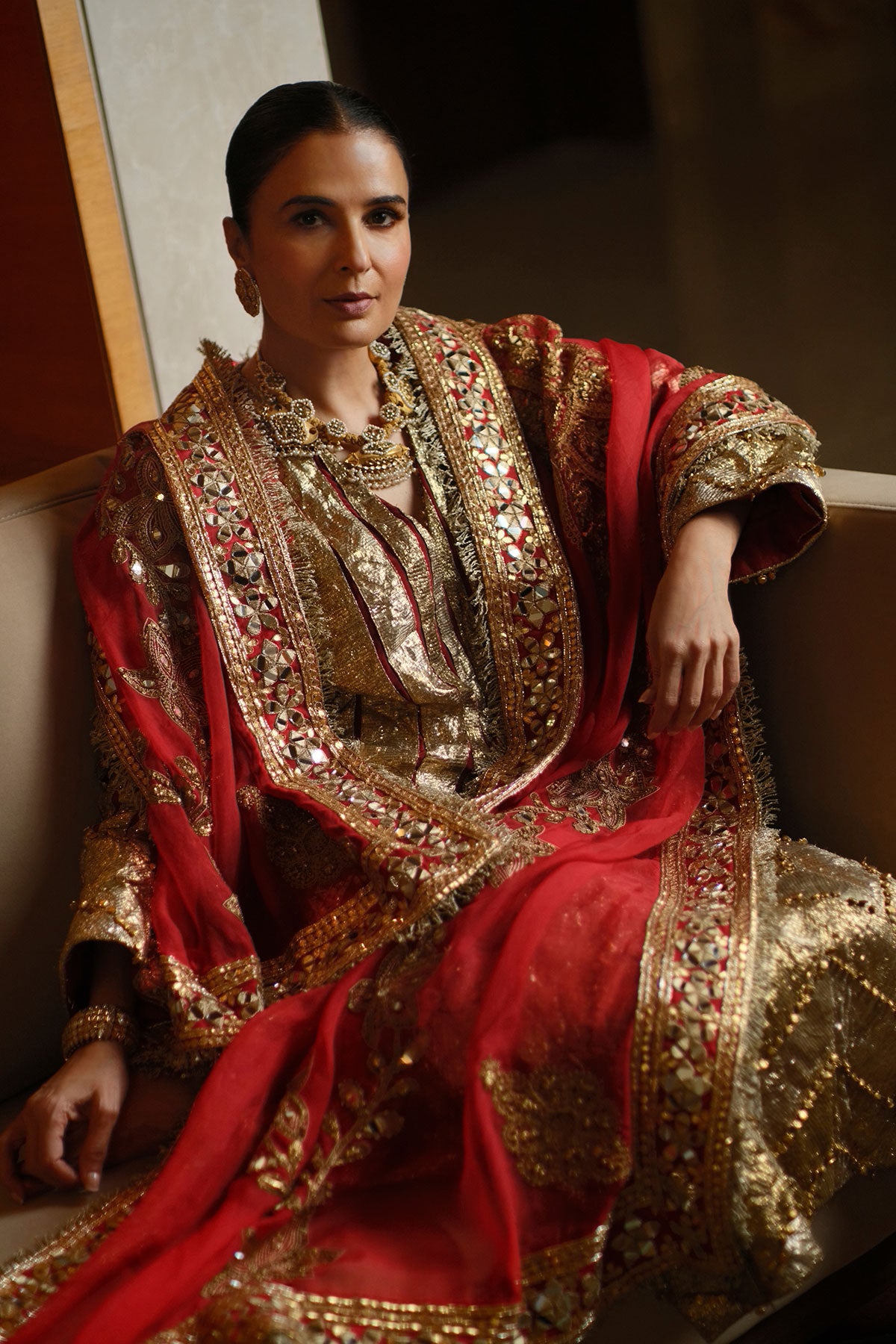 Divya Kapoor Gurwara In Suvarna Suit