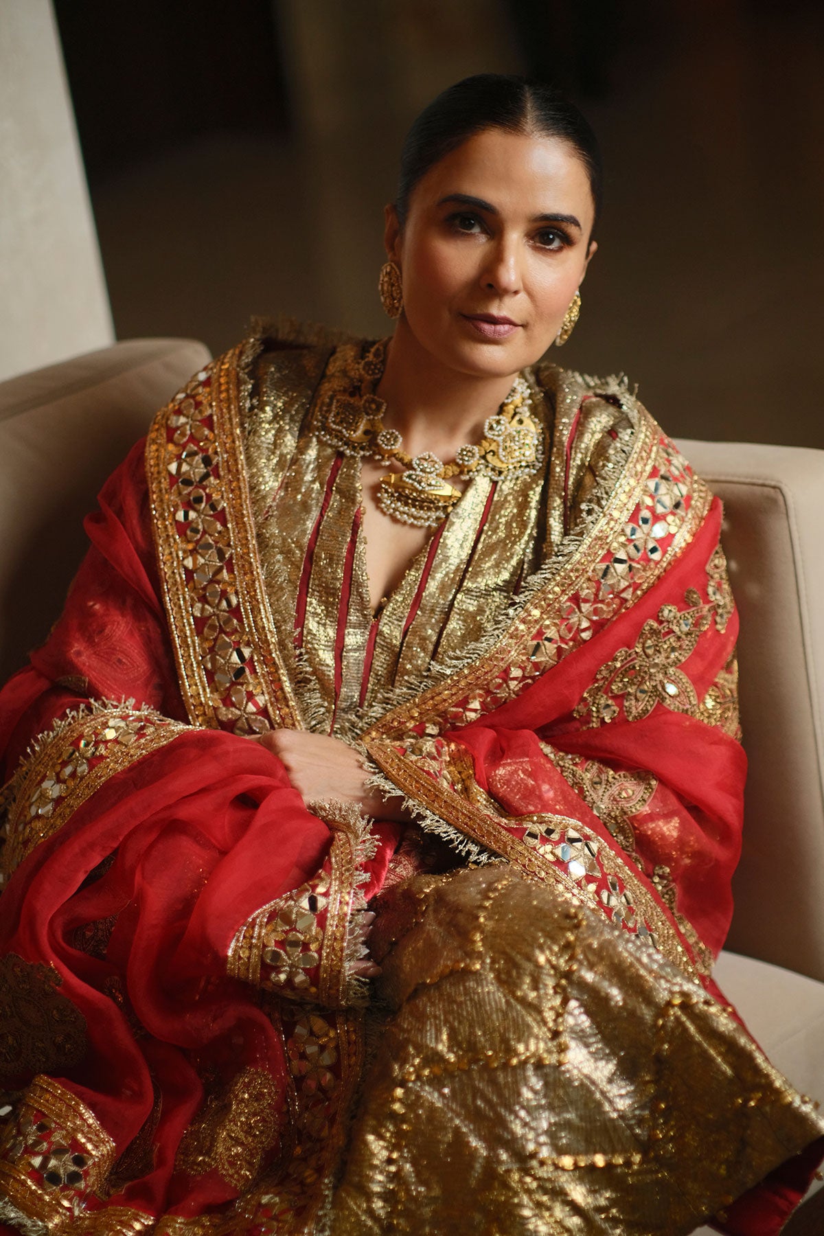 Divya Kapoor Gurwara In Suvarna Suit