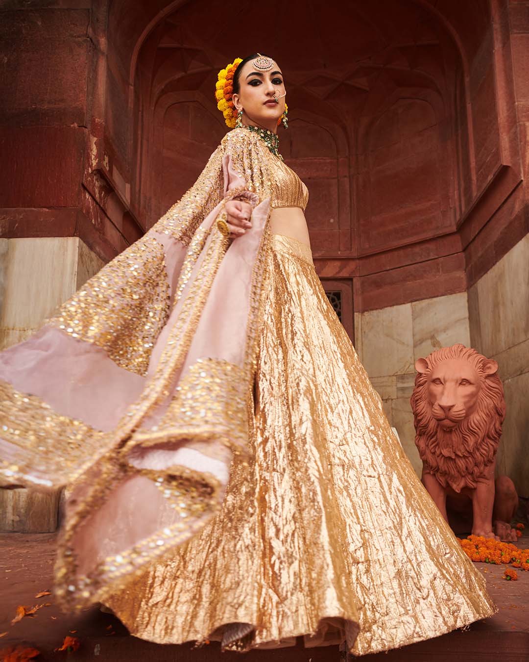 Padmasvarṇa Lampi Lehenga