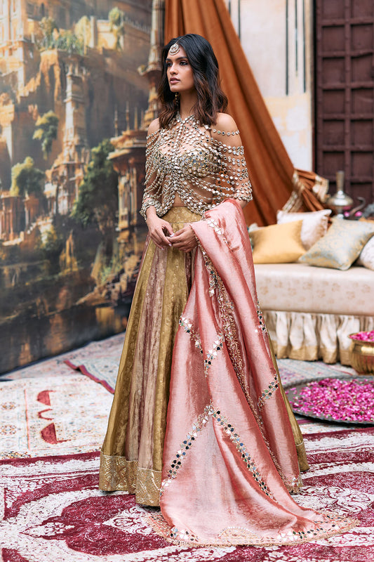 Pravarnika Lehenga Set