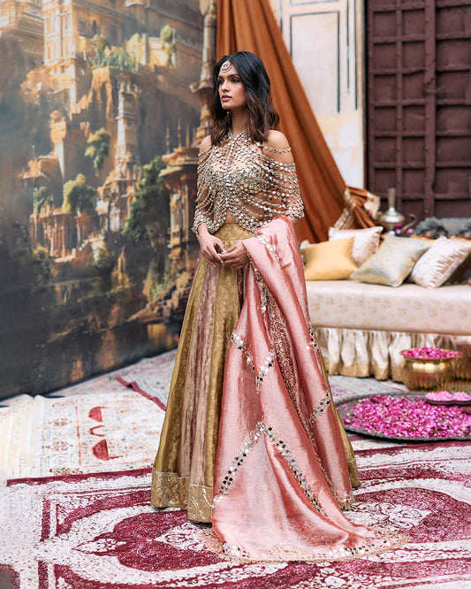 Pravarnika Lehenga Set