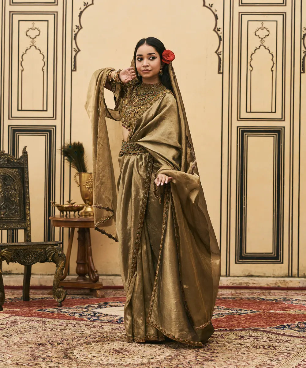 Krishnavarna Jadaau Saree Set