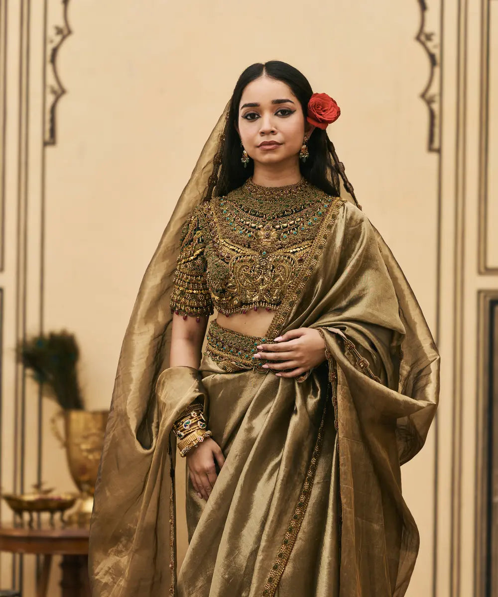 Krishnavarna Jadaau Saree Set