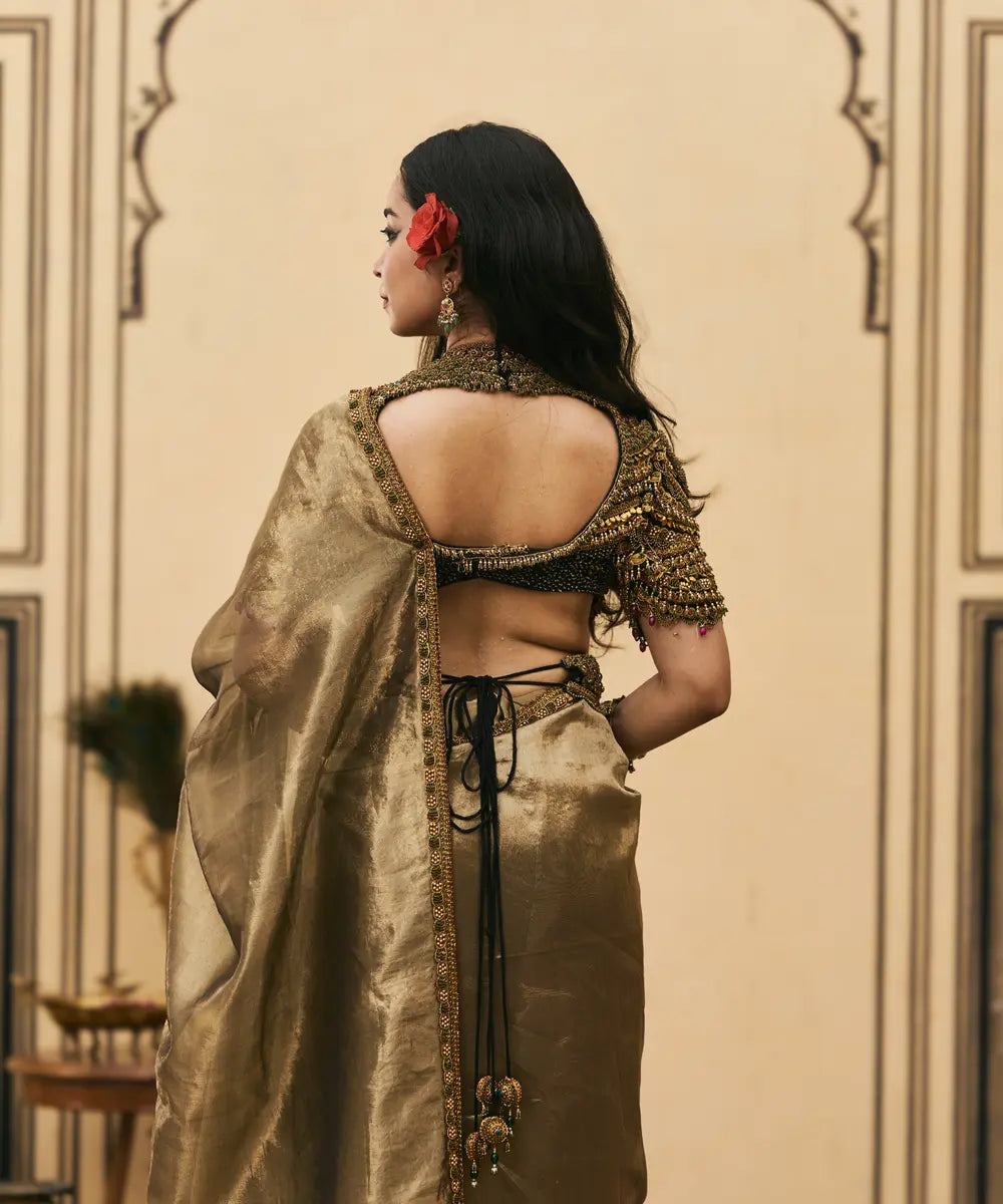 Krishnavarna Jadaau Saree Set