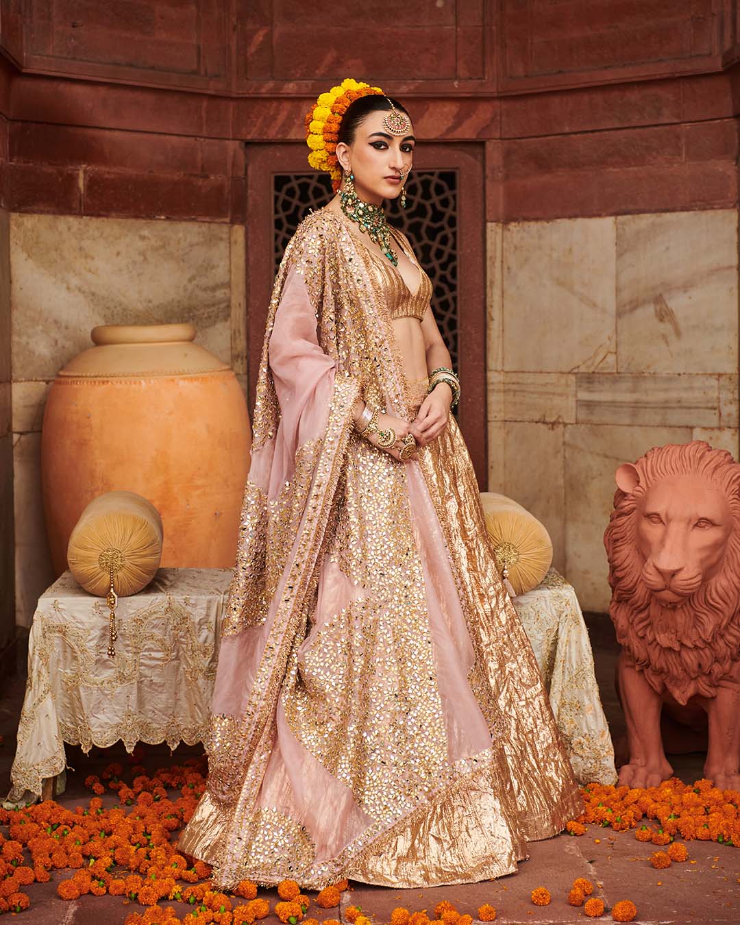 Padmasvarṇa Lampi Lehenga