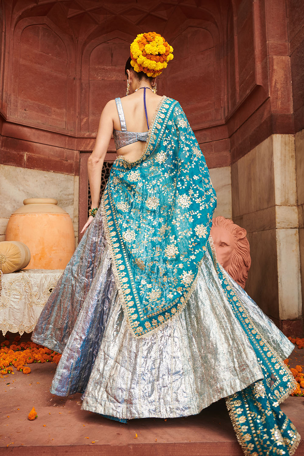 Aasmani Lampi Lehenga