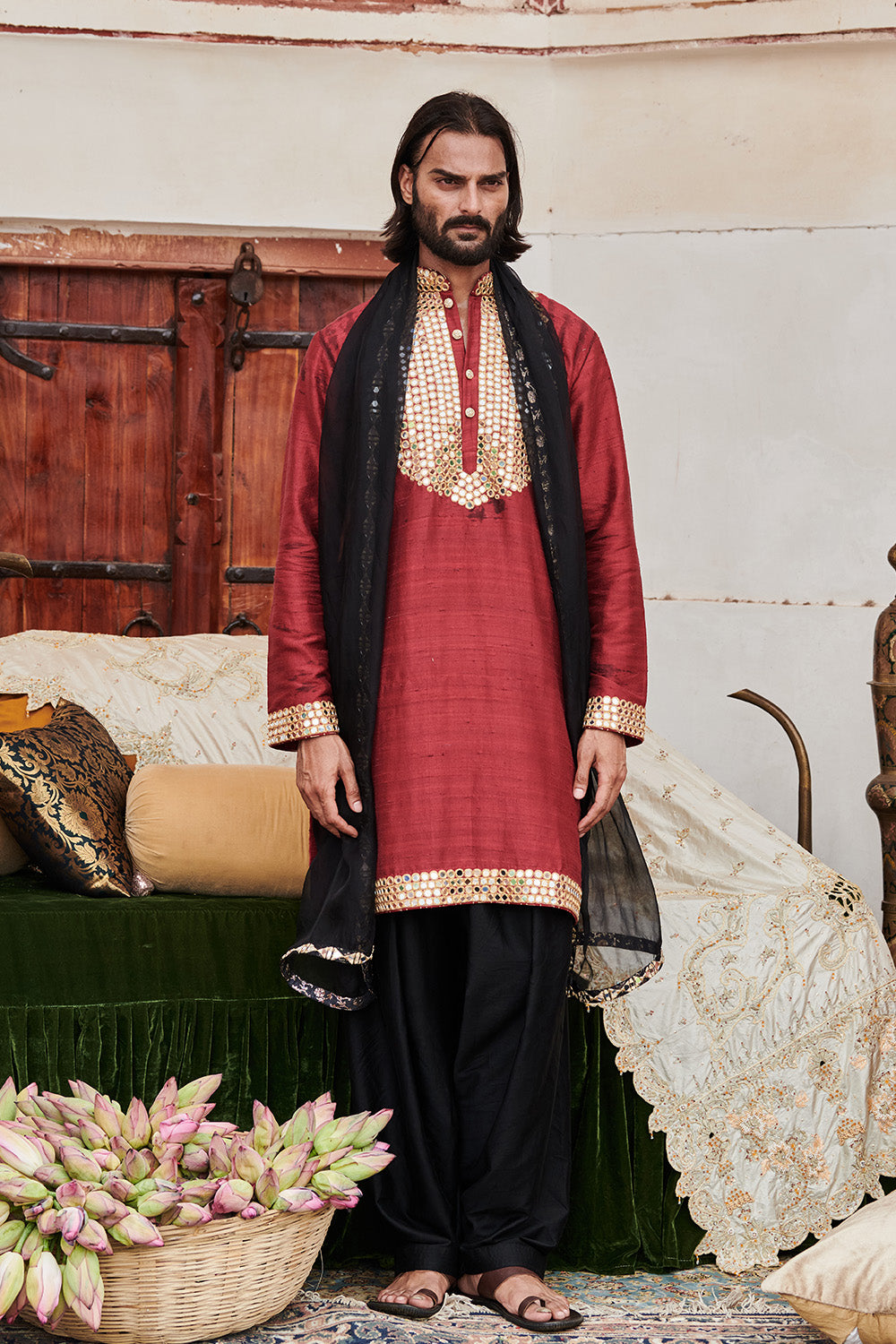 Naqsh Kurta Set and Stole