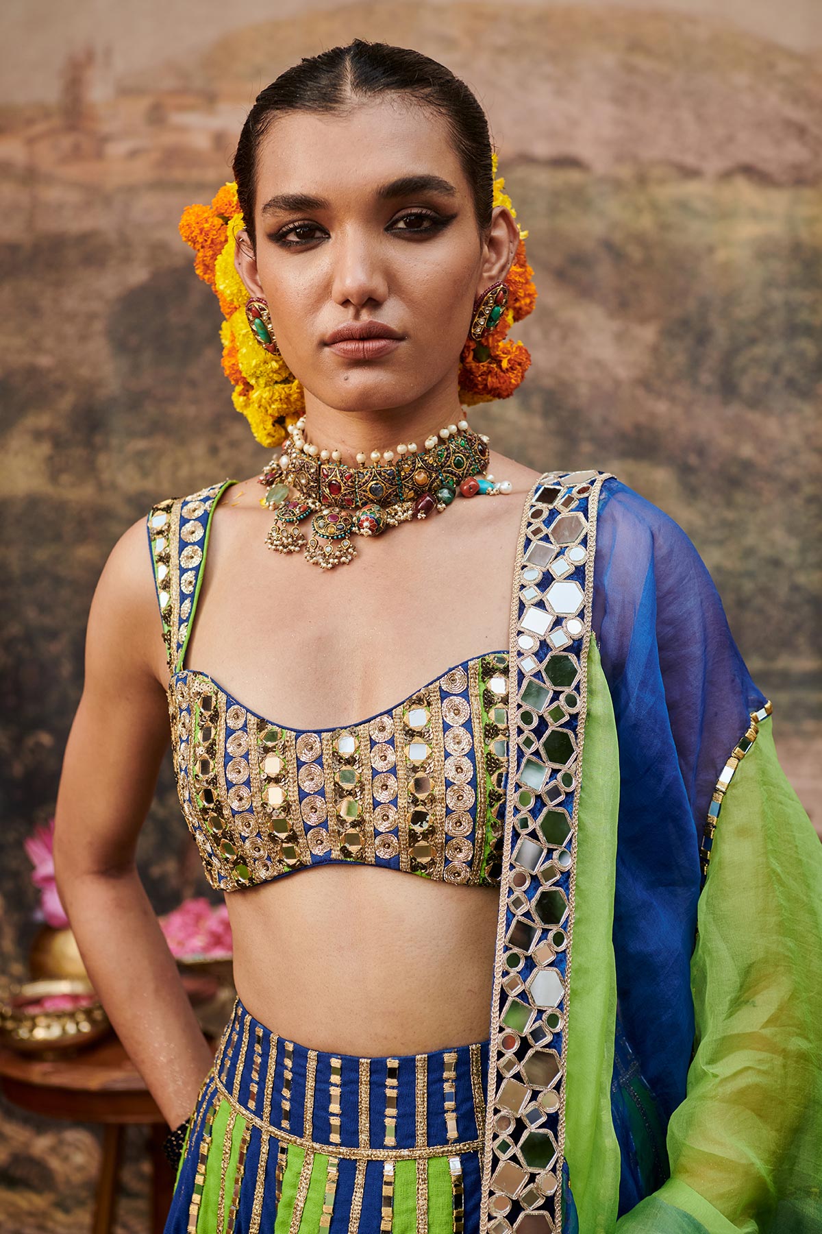 Hari Neel Lehenga