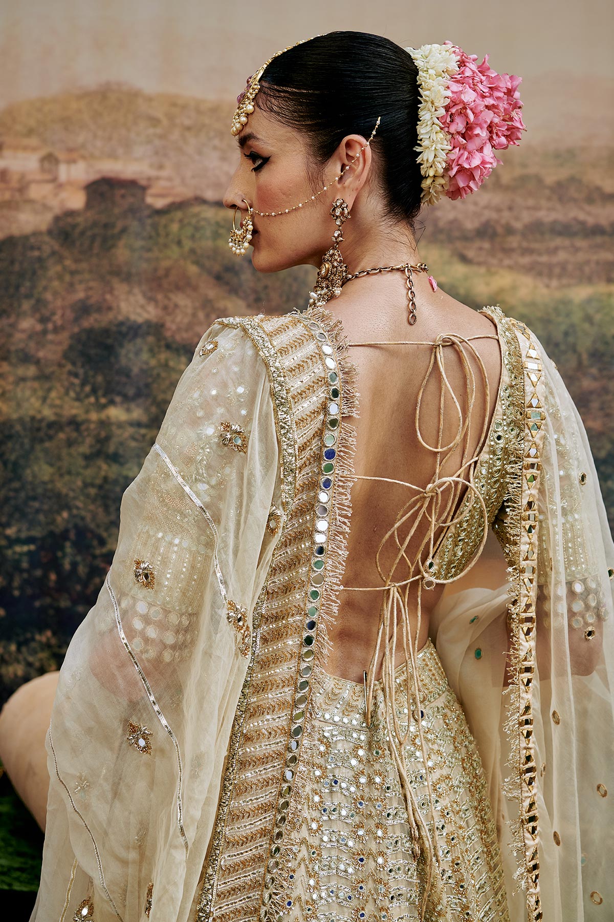 Shvet Afsana Lehenga  with Single Dupatta