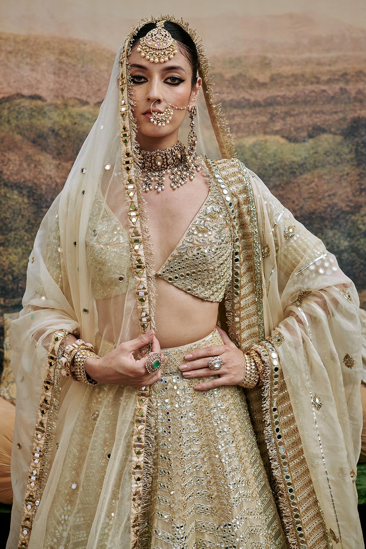 Shvet Afsana Lehenga and Veil