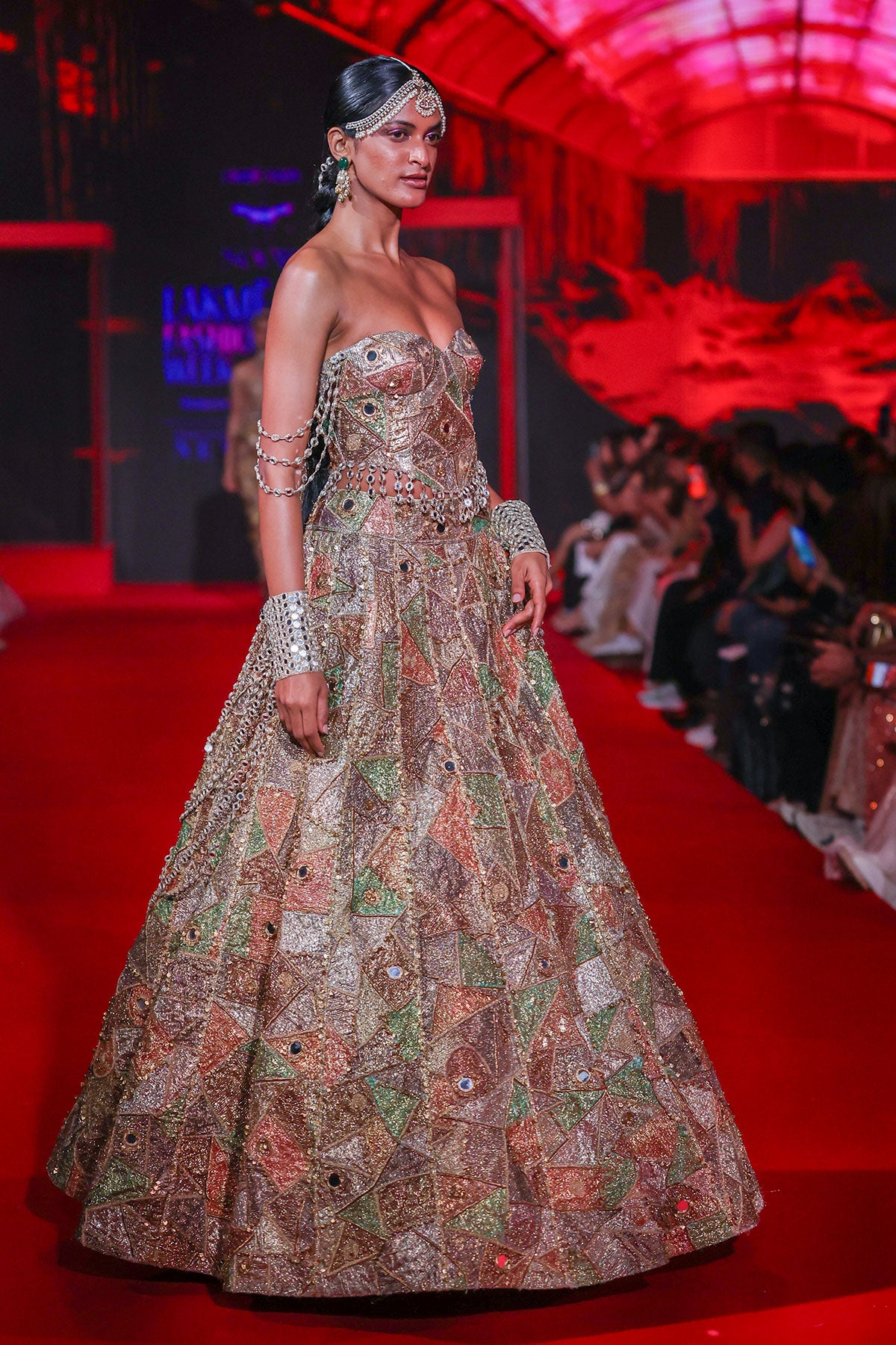 Pravanya Lehenga Set