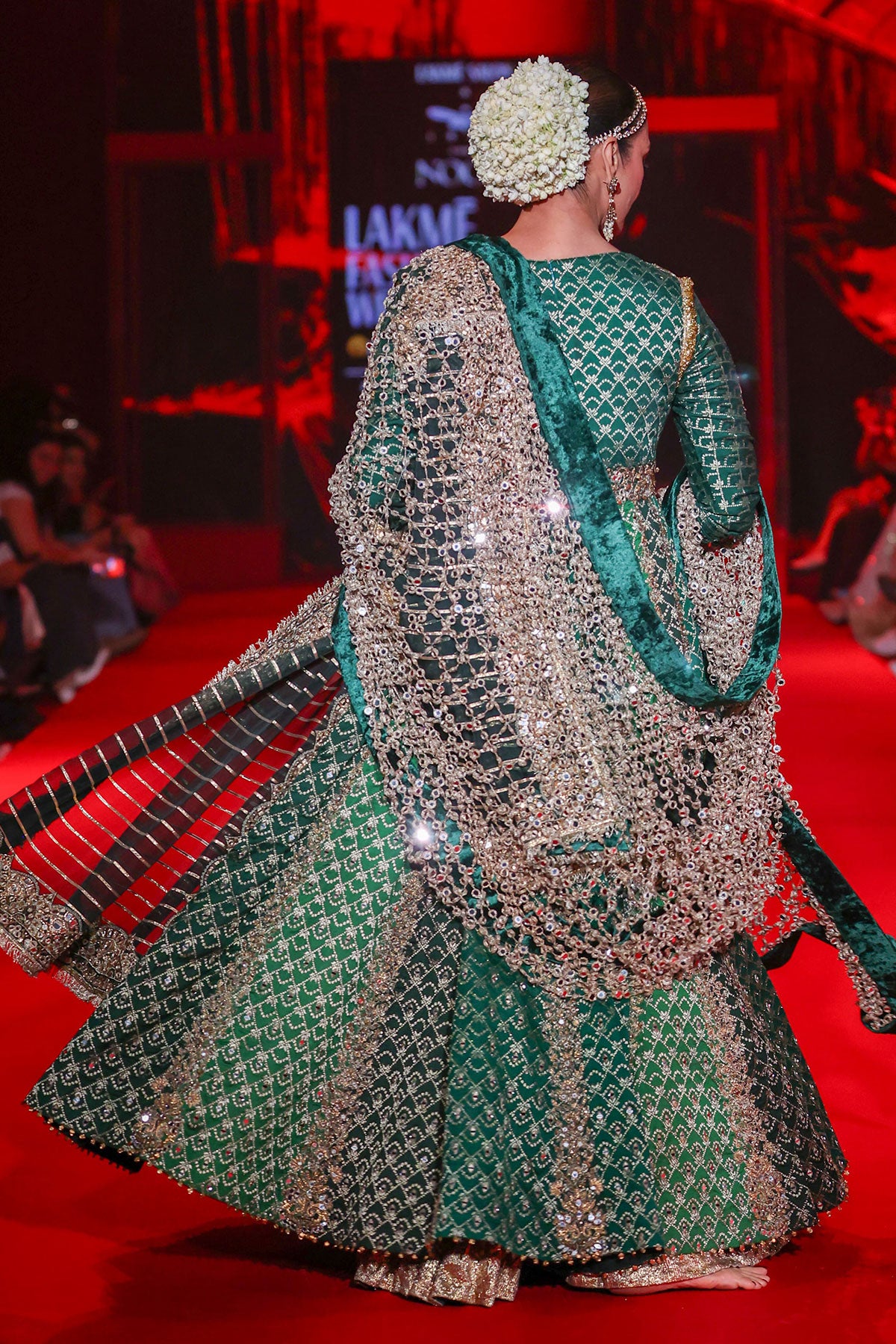 Vaidurya Anarkali Set