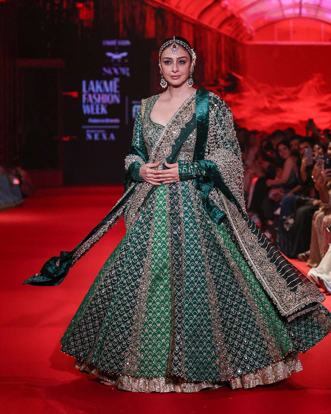 Vaidurya Anarkali Set