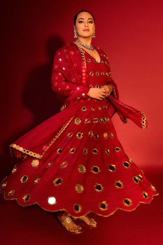 Sonakshi Sinha in Inara Anarkali