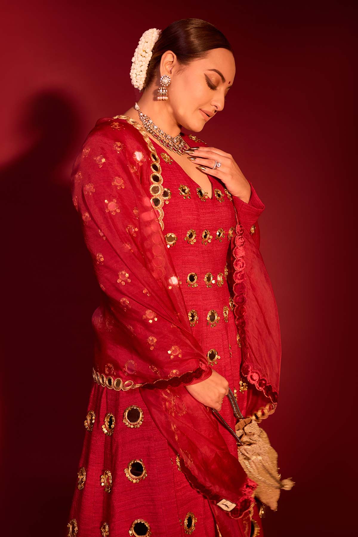 Sonakshi Sinha in Inara Anarkali