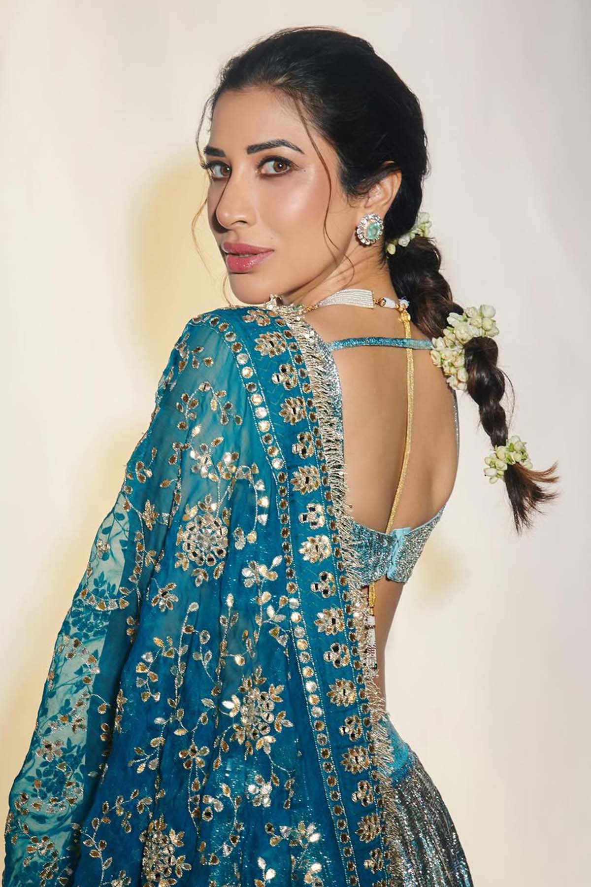 Sophie Choudry in Aasmani Lampi Lehenga