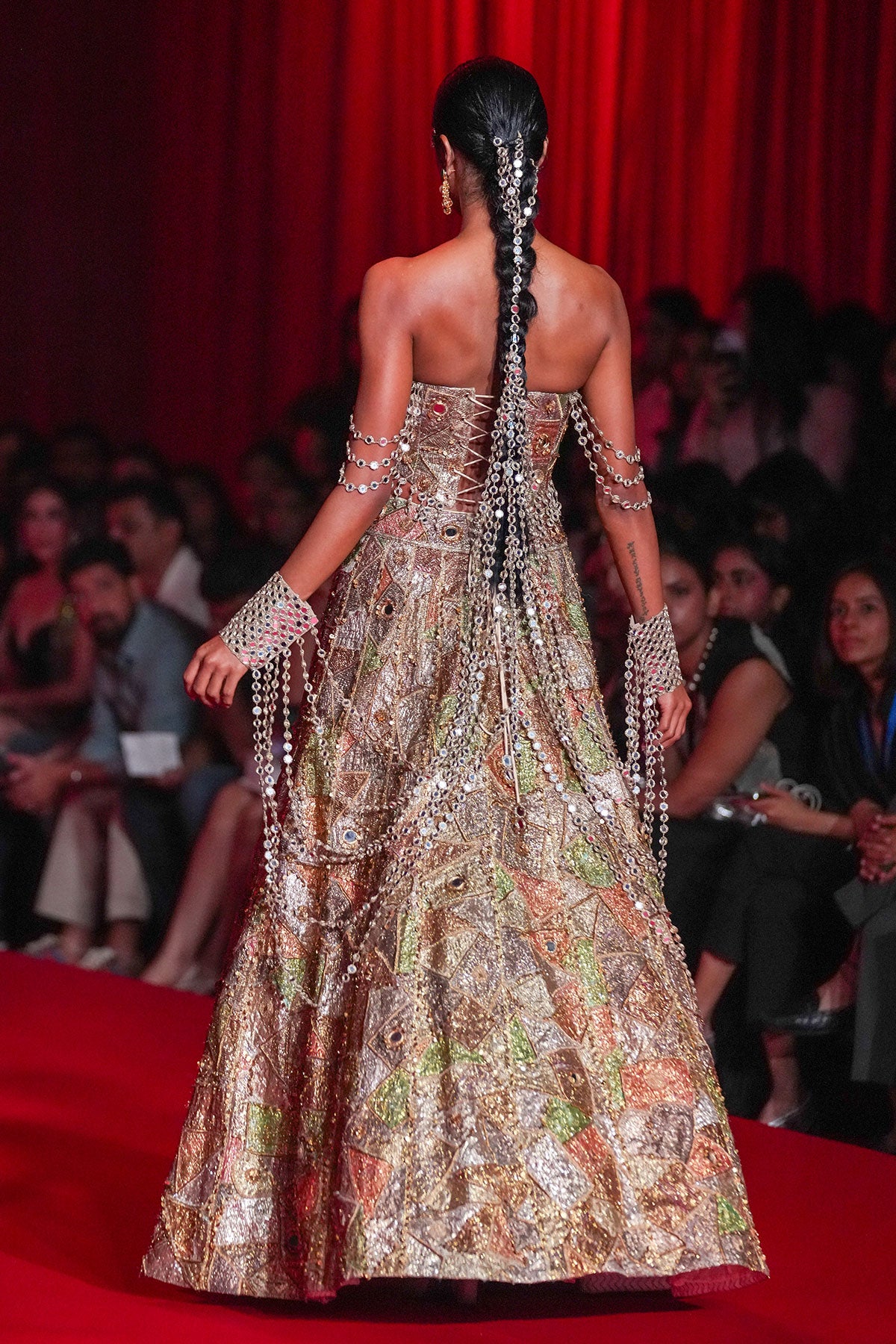 Pravanya Lehenga Set