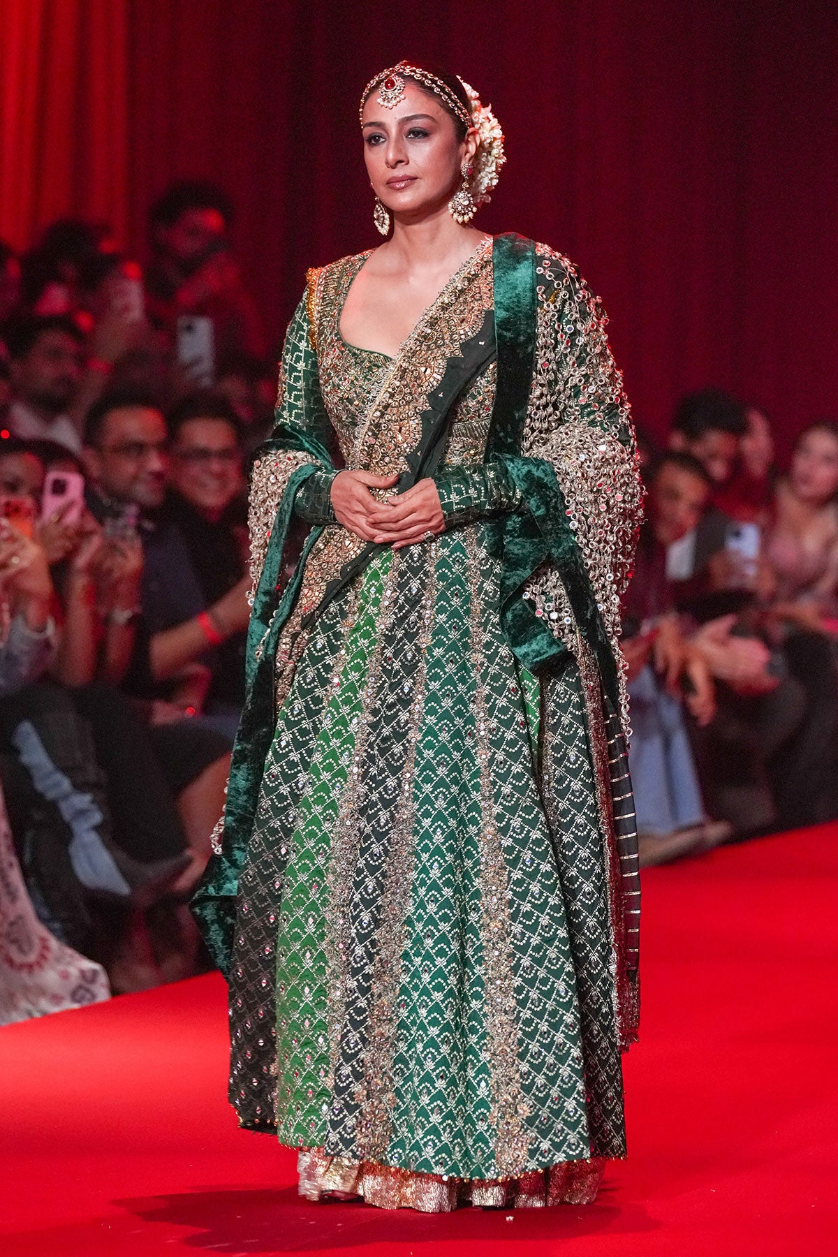 Vaidurya Anarkali Set