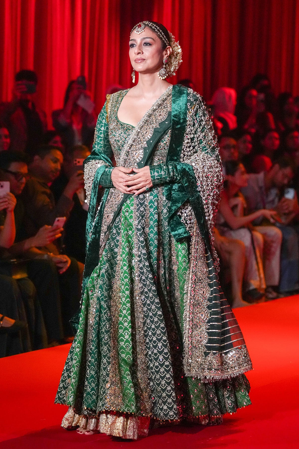 Vaidurya Anarkali Set