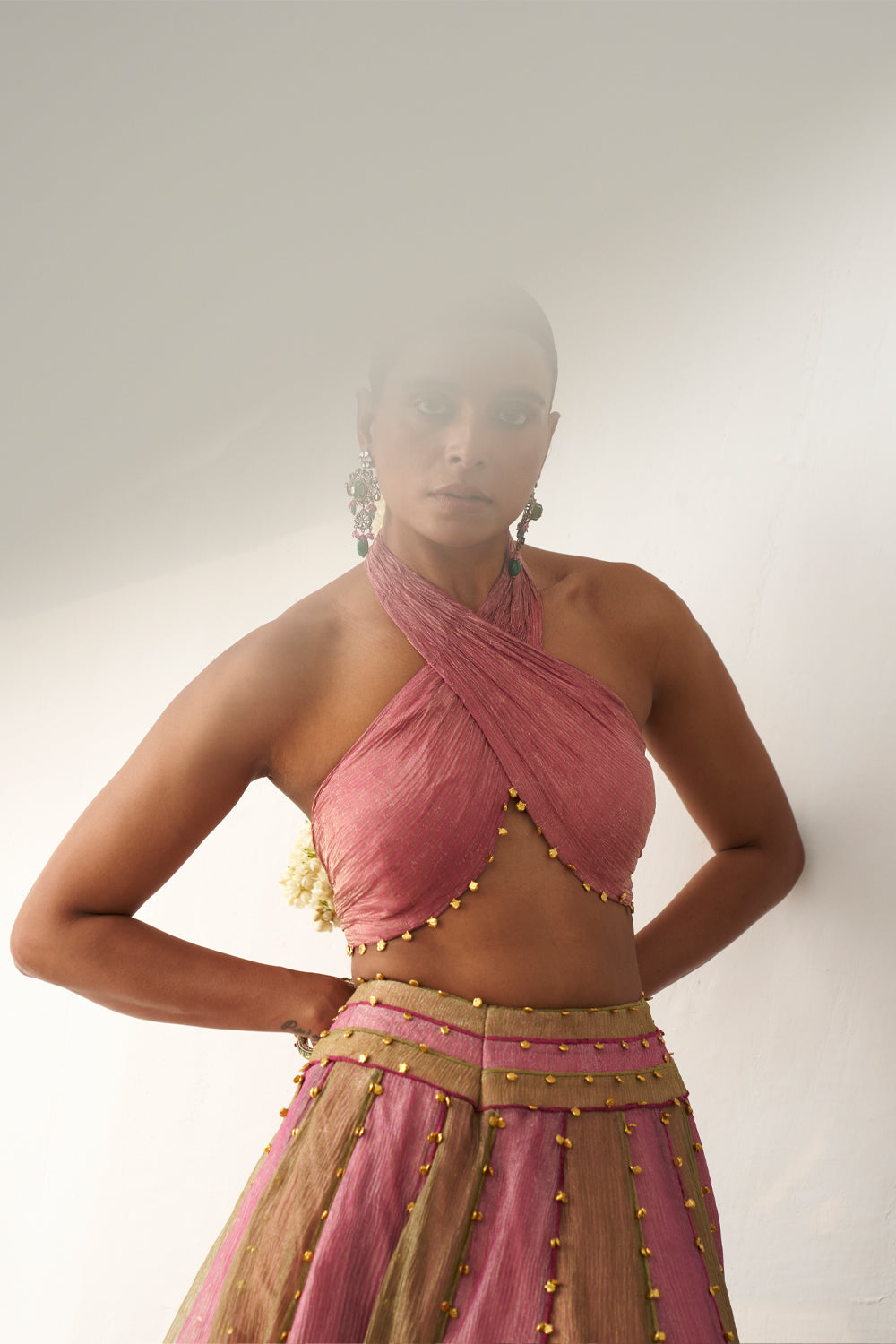 Basanti Gulabi