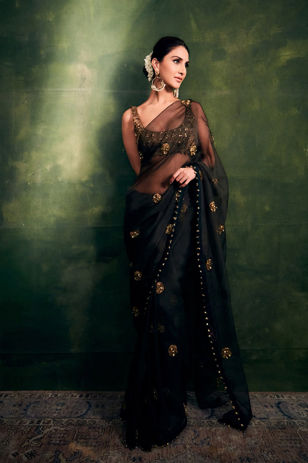 Vaani Kapoor in Black Ghunghroo saree