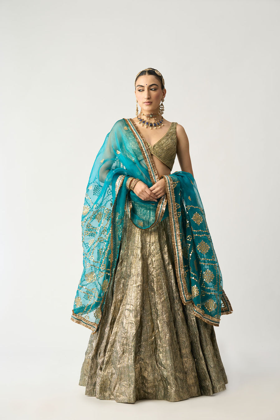 Ferhia Dupatta Ferozi Lehenga Set